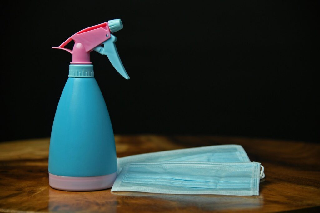 Candeggina come diserbante: ecco cosa devi sapere